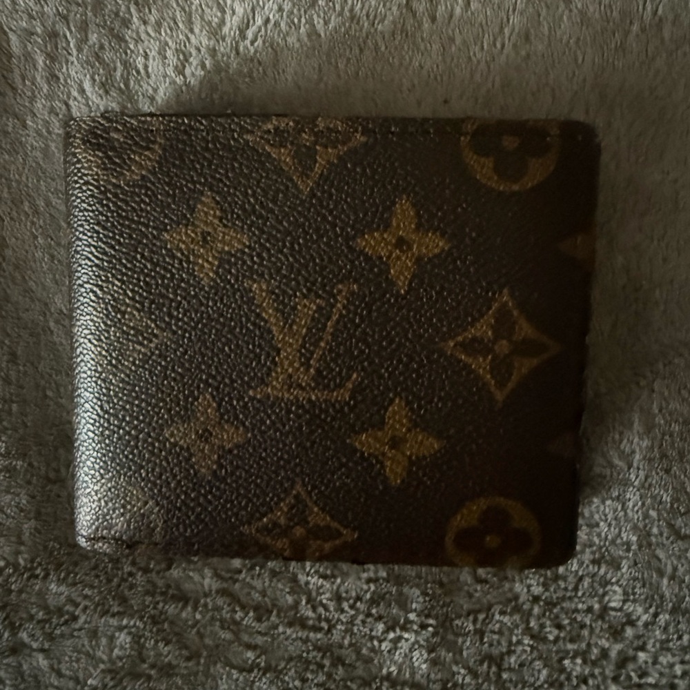 Louis Vuitton Brown Monogram Key & Card Holder